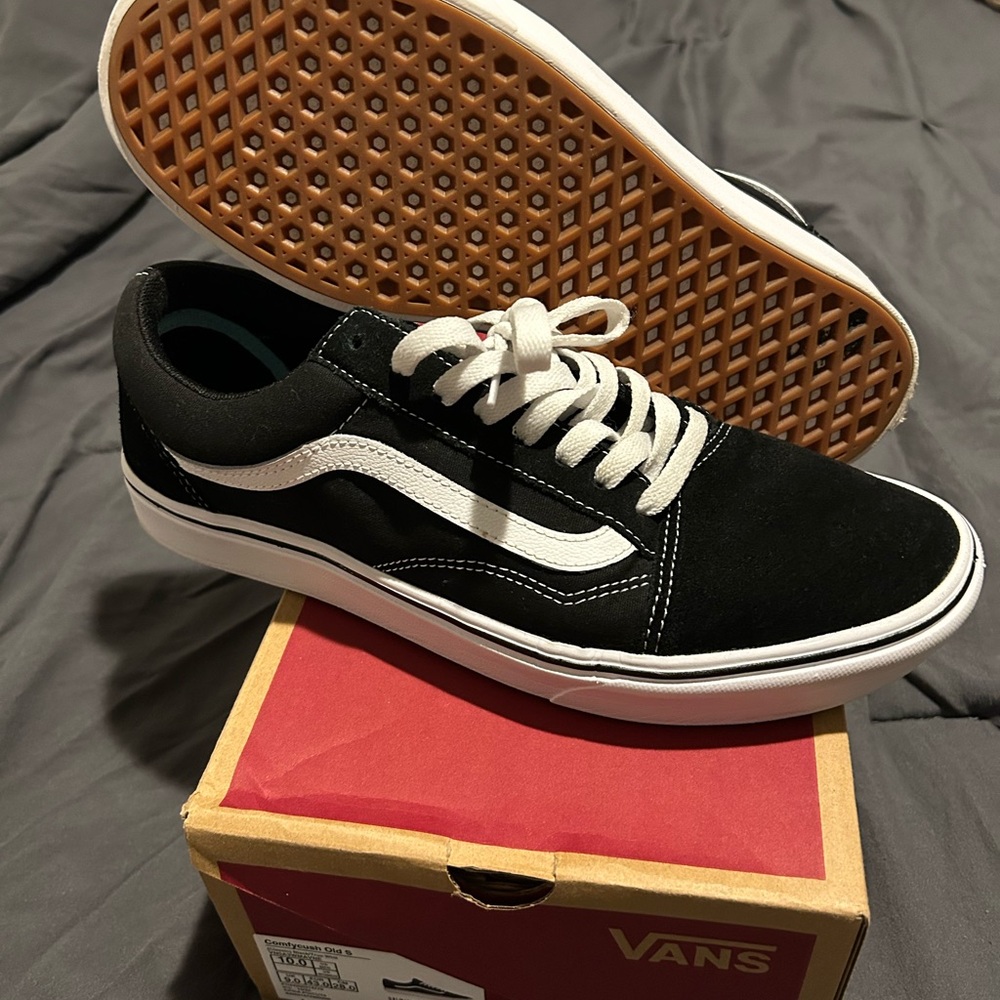Men’s Vans Old Skool Comfycush Size 10 Black White Good Condition